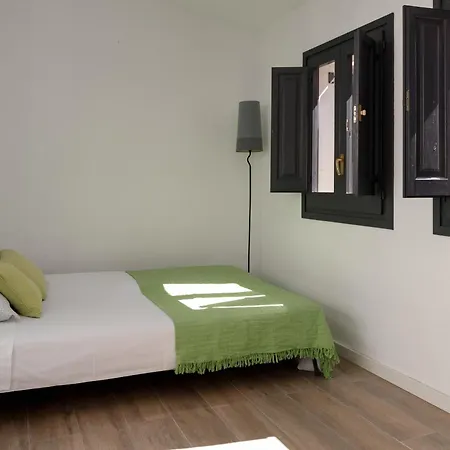 Holiday home Lets Holidays Cozy House In The Center Of Town