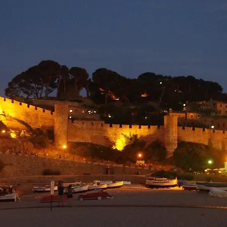 Lets Holidays Cozy House In The Center Of Town * Тосса-де-Мар