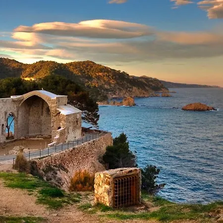 Lets Holidays Cozy House In The Center Of Town