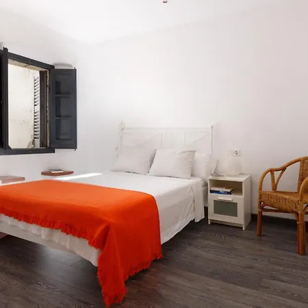 Дом отдыха Lets Holidays Cozy House In The Center Of Town Тосса-де-Мар